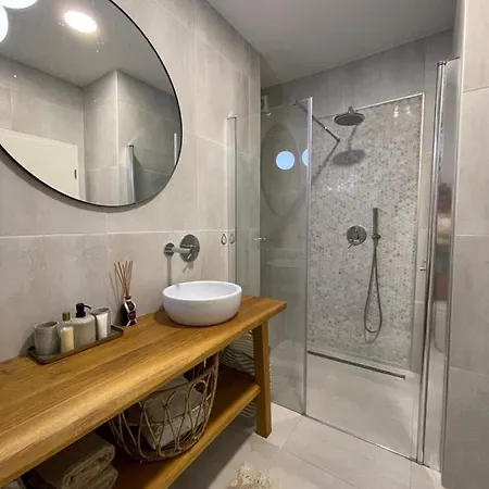 Apartma Winter Garden *